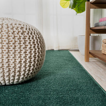 Haze Solid Low-pile Area Rug Emerald